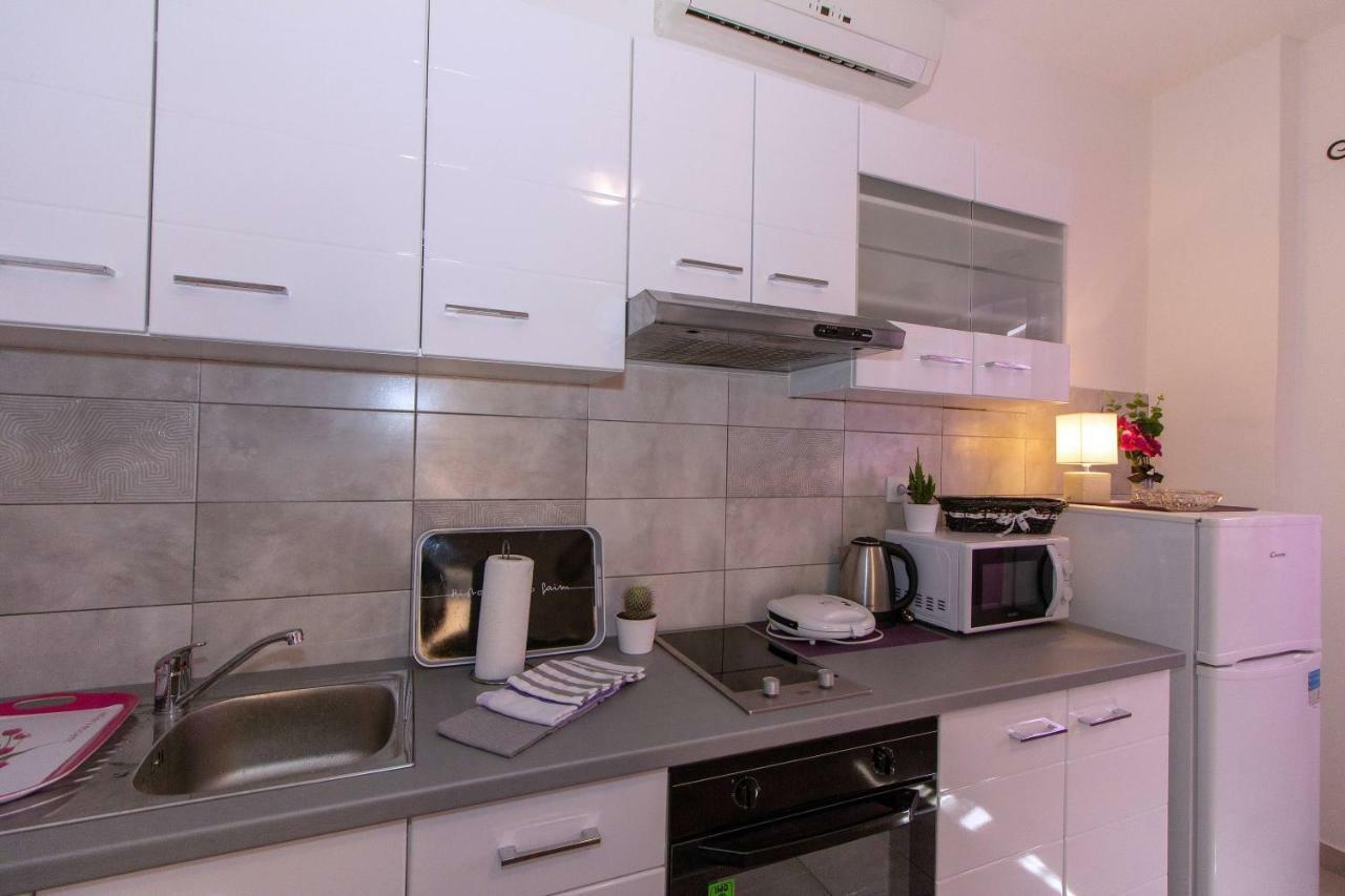 Borna Apartment *